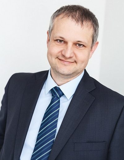 Sabris shared services D Fremund CEO - Tisková zpráva: Organizační změny ve společnosti Sabris - sabris.com